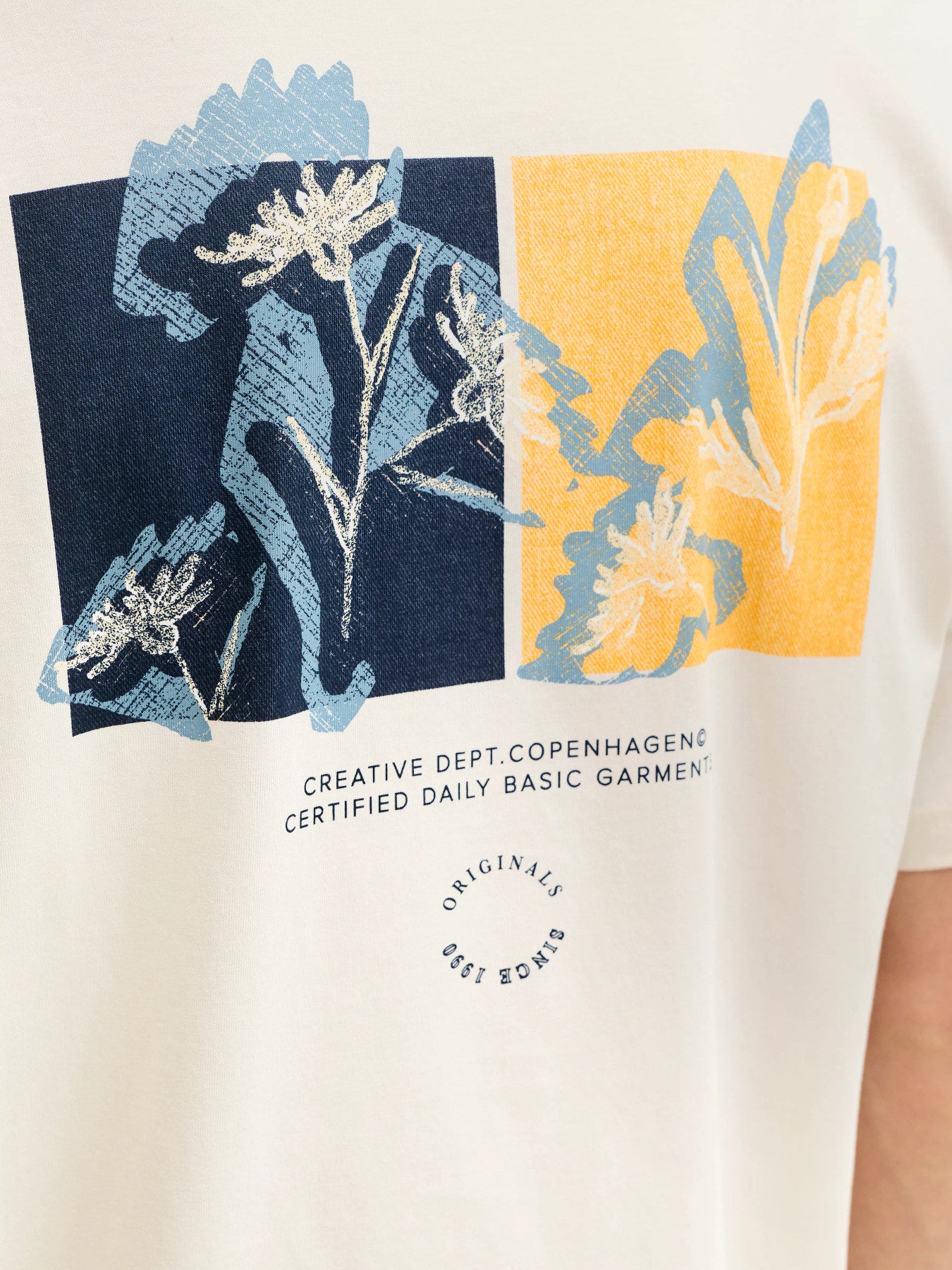 T-shirt με Graphic Print JJ